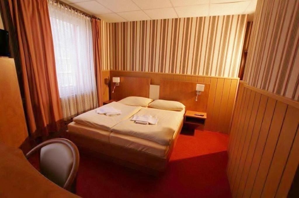 Hotel Elbinger Platz Бремерхафен Номер фото