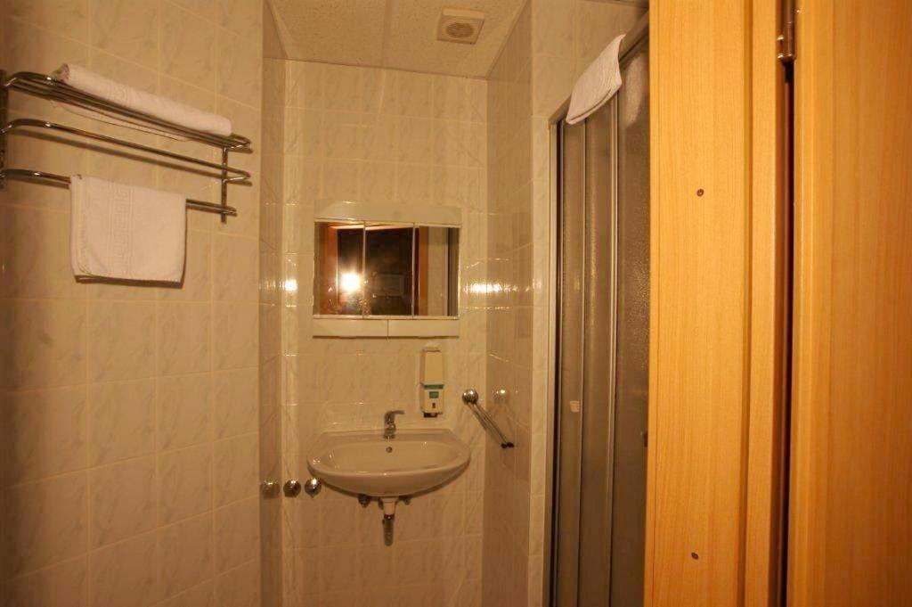 Hotel Elbinger Platz Бремерхафен Номер фото